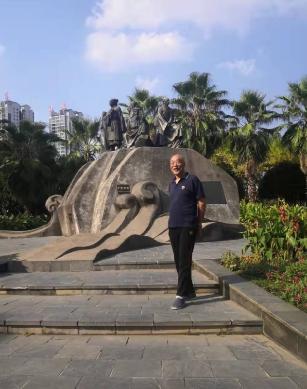 笨笨男的第一张照片--烟台相亲服务中心