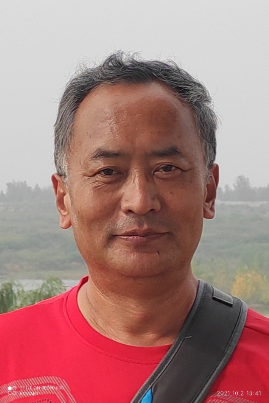 与你同行的第一张照片--烟台相亲服务中心