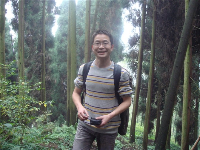 向向向的第一张照片--烟台相亲服务中心