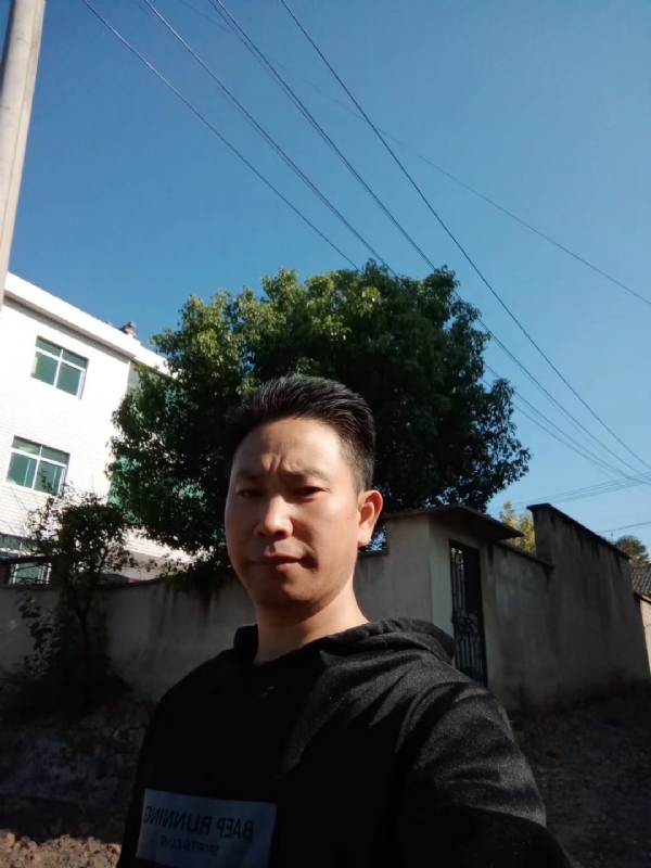 寻缘中的第二张照片--烟台相亲服务中心