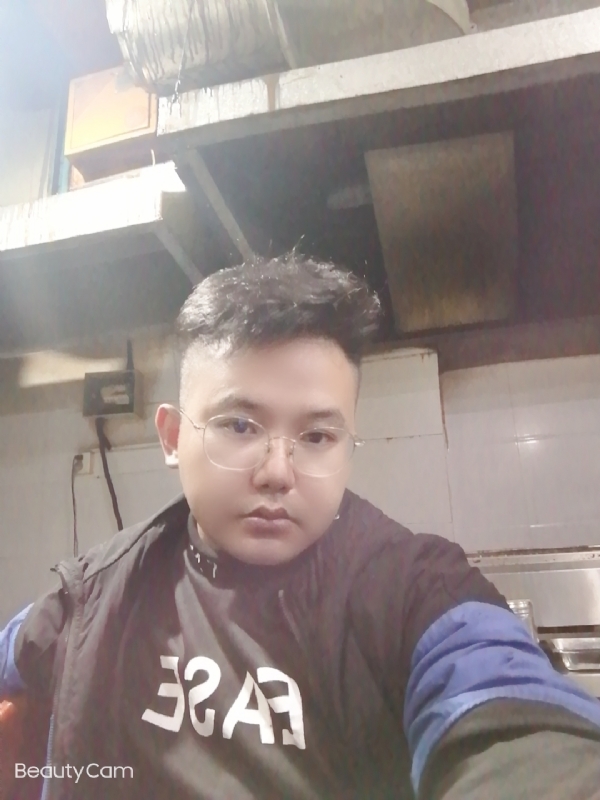 棒哥的第二张照片--烟台相亲服务中心