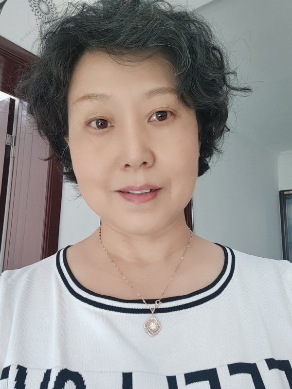 甜果的第一张照片--烟台相亲服务中心