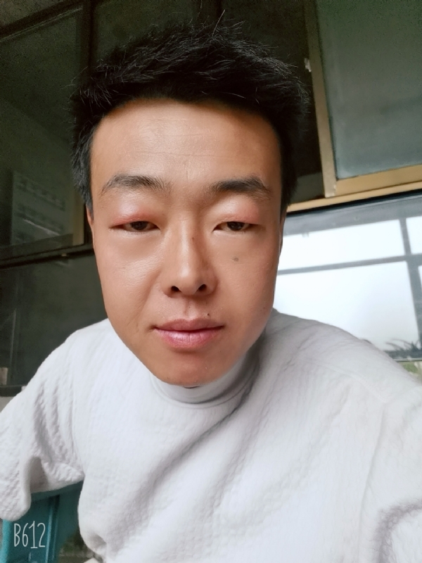 缺爱80后的第一张照片--烟台相亲服务中心