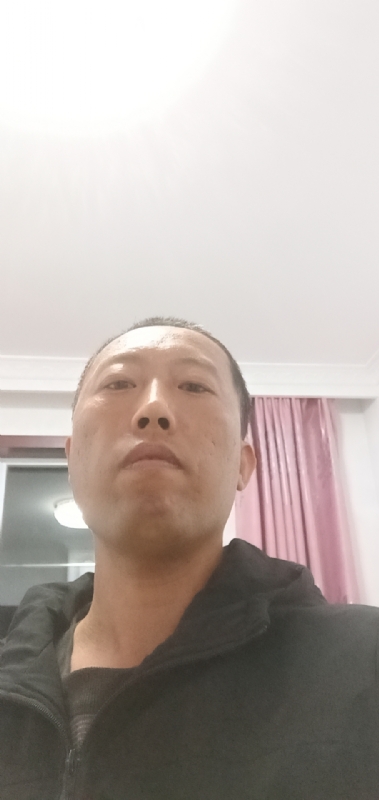 月上云端的第一张照片--烟台相亲服务中心