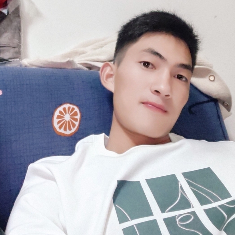 小袁的第二张照片--烟台相亲服务中心