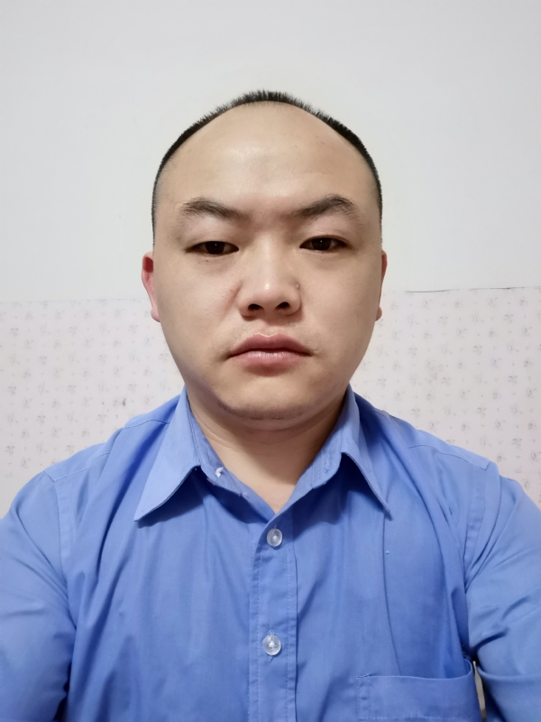 与子携老的第一张照片--烟台相亲服务中心