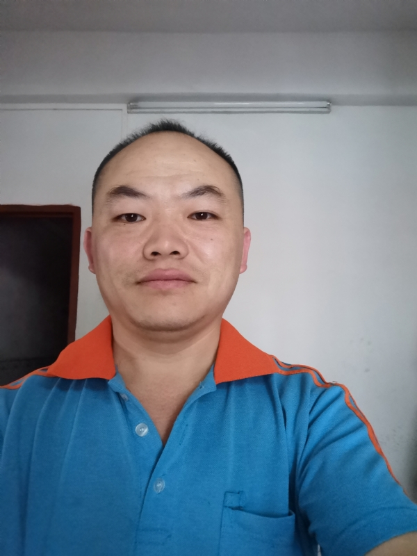 与子携老的第六张照片--烟台相亲服务中心