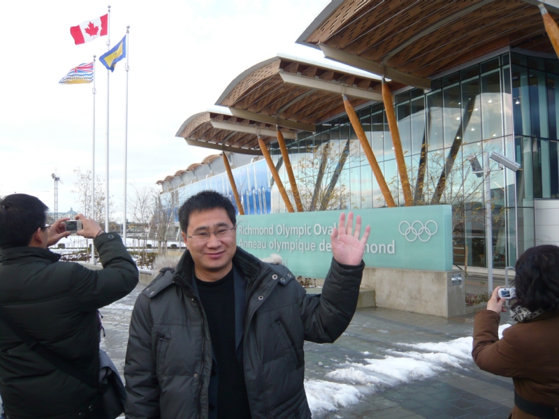 阳光幸福快乐的第一张照片--烟台相亲服务中心