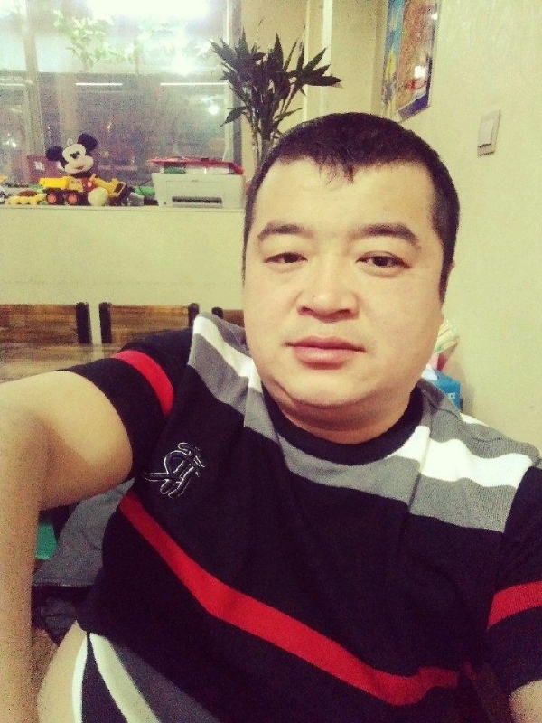 老实人的第一张照片--烟台相亲服务中心