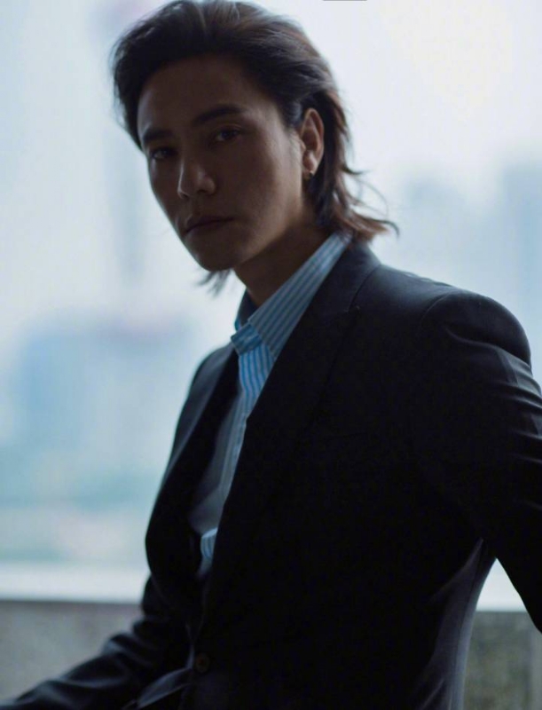 李嘉廷的第三张照片--烟台相亲服务中心