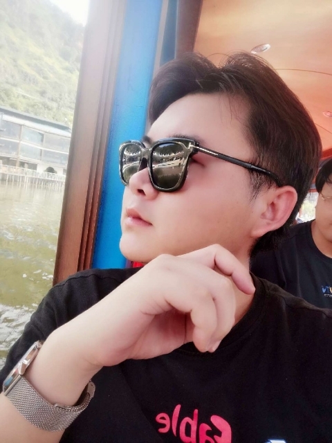 曲生的第二张照片--烟台相亲服务中心