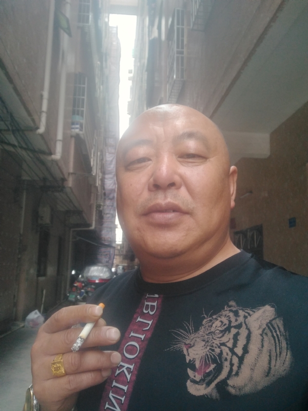 人在TA乡的第一张照片--烟台相亲服务中心