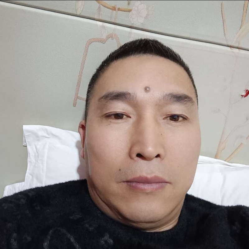 痴情男的第二张照片--烟台相亲服务中心