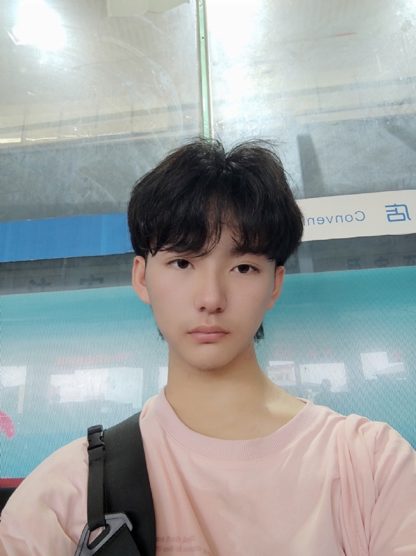 钱嘉豪的第二张照片--烟台相亲服务中心