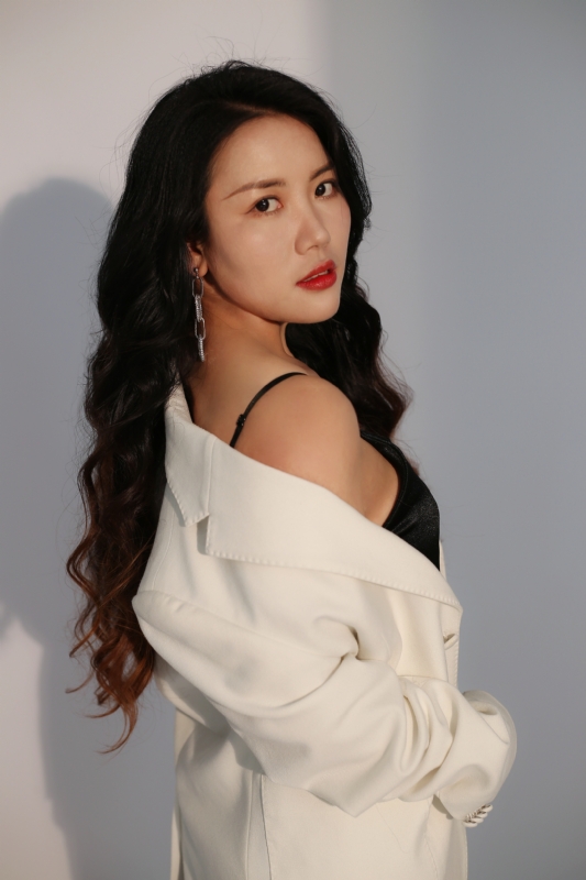 珍妮的第一张照片--烟台相亲服务中心