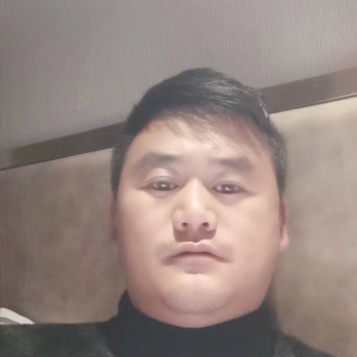 奔跑的第一张照片--烟台相亲服务中心