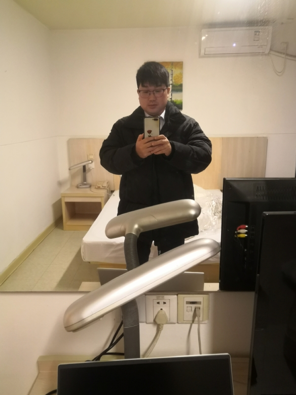 胡先生的第二张照片--烟台相亲服务中心