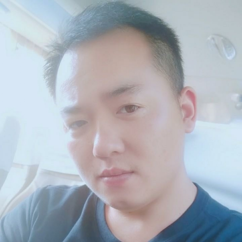 荒漠°的第一张照片--烟台相亲服务中心