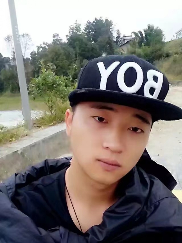 南来北往的第一张照片--烟台相亲服务中心