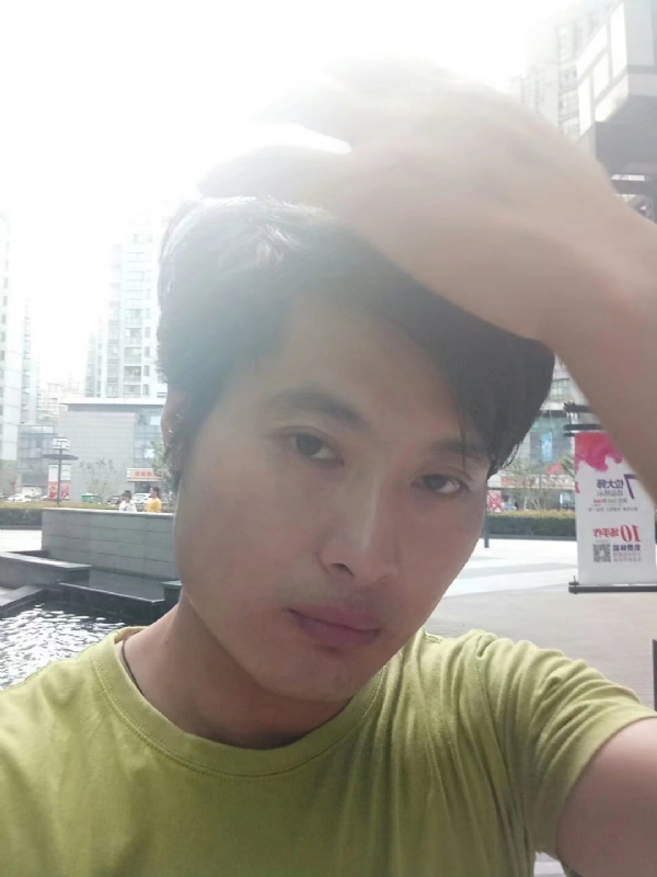 钢铁侠的第一张照片--烟台相亲服务中心