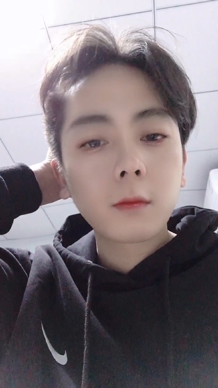 鹤枫的第一张照片--烟台相亲服务中心