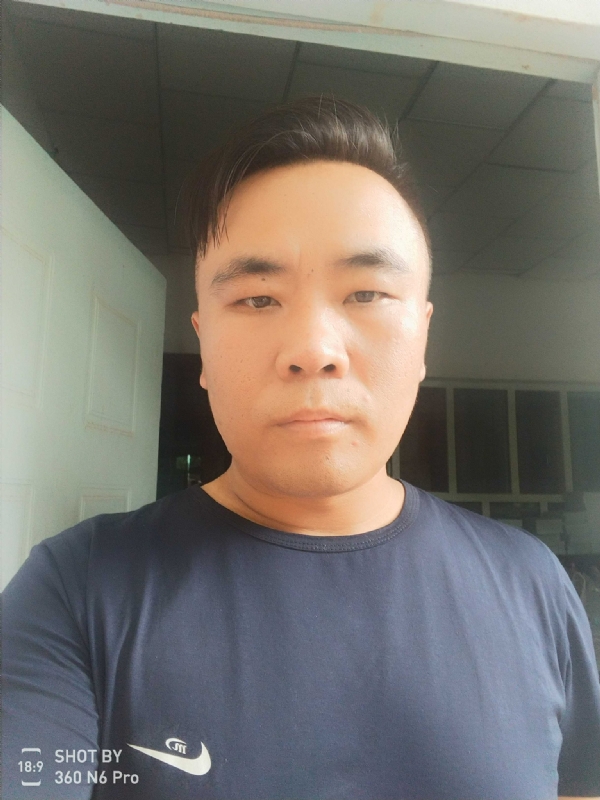 云的第一张照片--烟台相亲服务中心