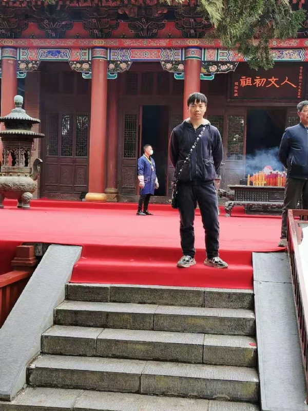 单身的小草的第三张照片--烟台相亲服务中心