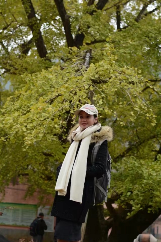 四月的第二张照片--烟台相亲服务中心