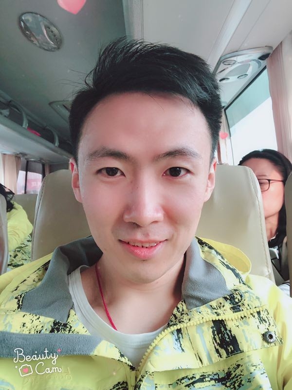 郭白白的第二张照片--烟台相亲服务中心