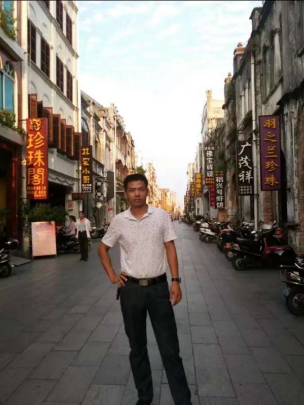 爱生活爱健康的第一张照片--烟台相亲服务中心