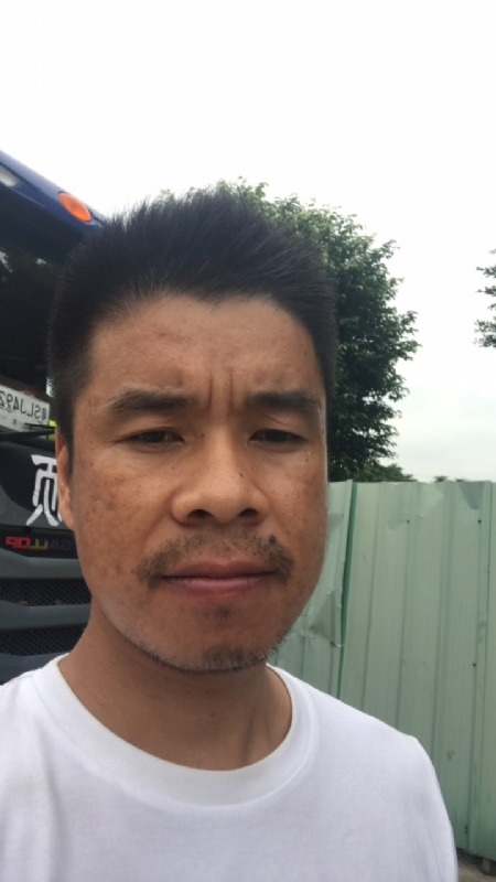 奔跑的蜗牛的第一张照片--烟台相亲服务中心