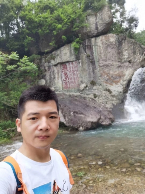 愿得一人心的第一张照片--烟台相亲服务中心