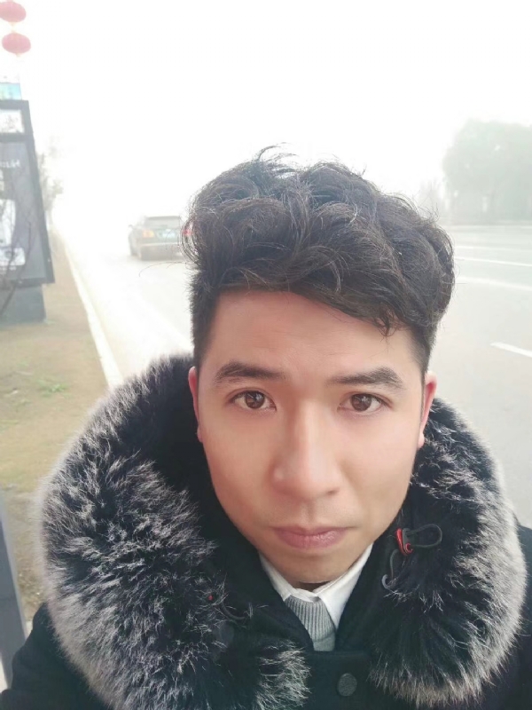 开心快乐每一天的第一张照片--烟台相亲服务中心