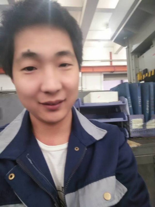 爱是你我的第一张照片--烟台相亲服务中心