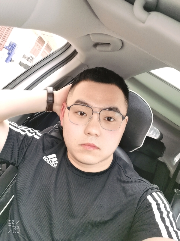 海阔天空的第一张照片--烟台相亲服务中心