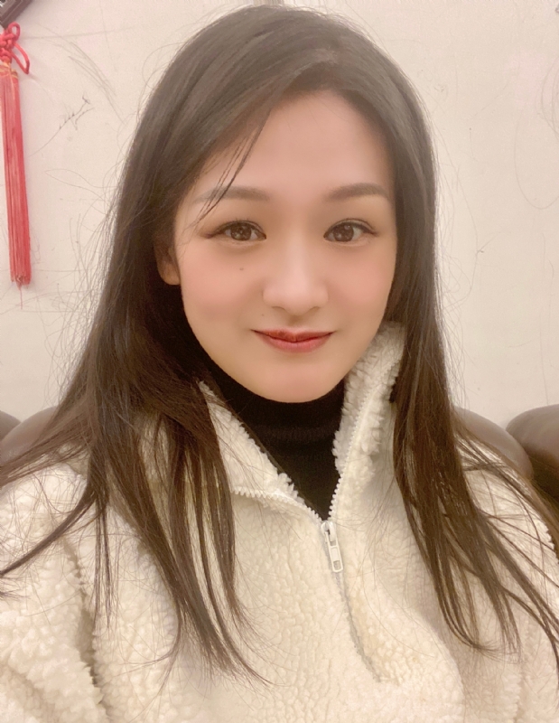 盧盈穎的第二张照片--烟台相亲服务中心