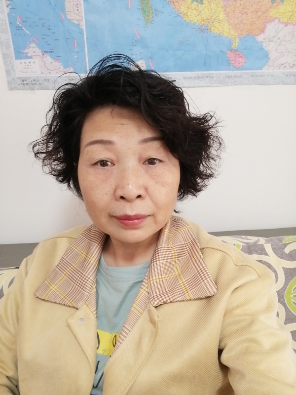 香水百合的第一张照片--烟台相亲服务中心