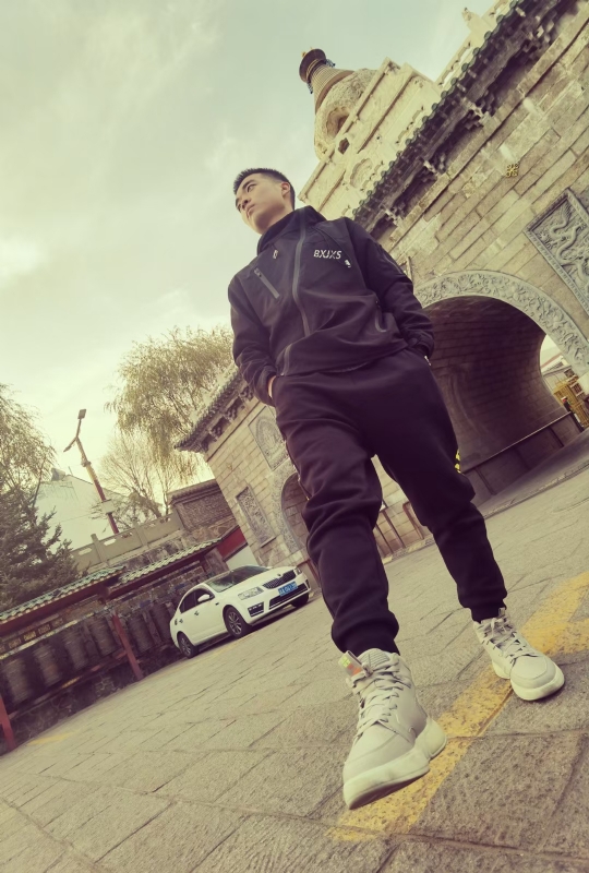 相会的第一张照片--烟台相亲服务中心