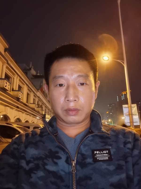 偷偷说的第一张照片--烟台相亲服务中心