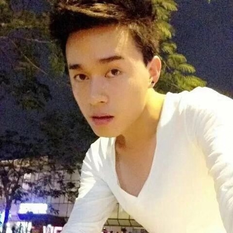 爱与不爱的第一张照片--烟台相亲服务中心