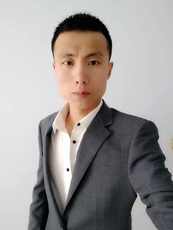 小军的第一张照片--烟台相亲服务中心