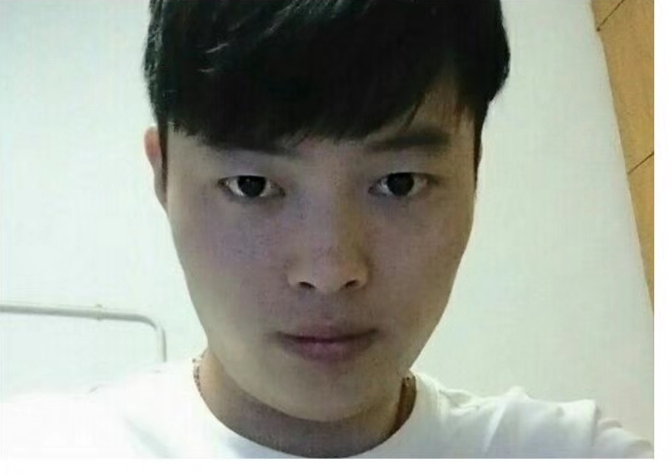 小张哥哥的第一张照片--烟台相亲服务中心