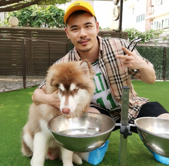 坚持的第一张照片--烟台相亲服务中心