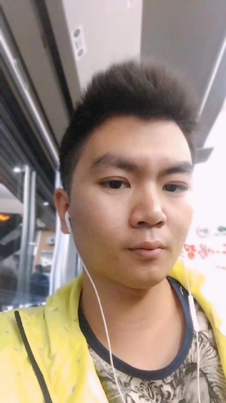 瑞泽的第一张照片--烟台相亲服务中心