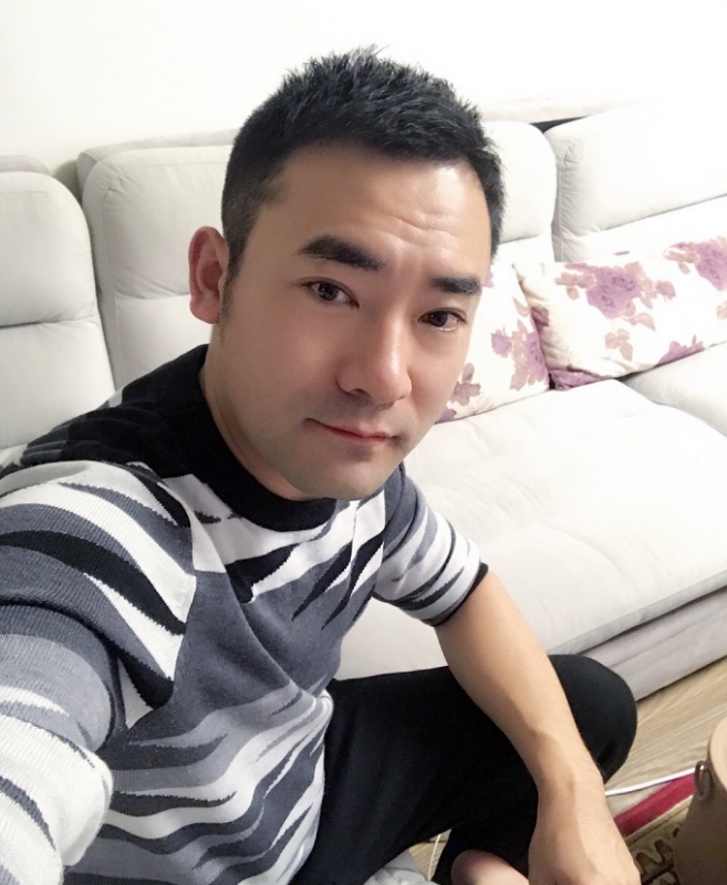 随风的第一张照片--烟台相亲服务中心