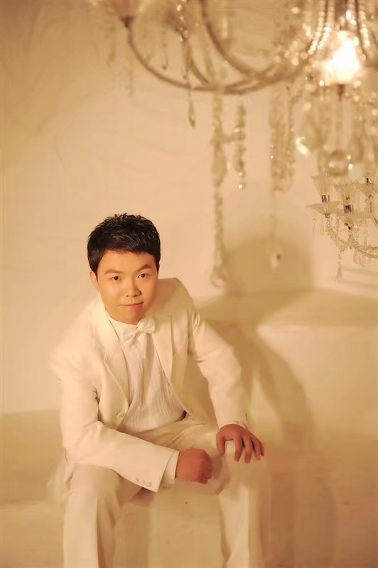 龙樱花的第一张照片--烟台相亲服务中心