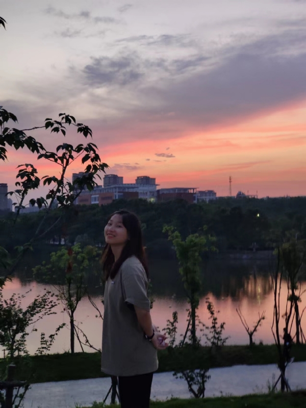 大白猫twx的第一张照片--烟台相亲服务中心