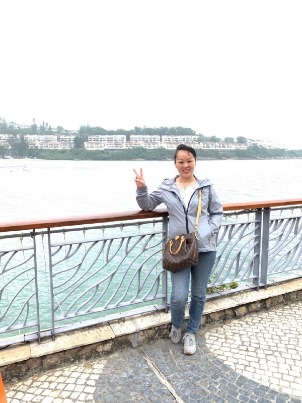 梅子的第三张照片--烟台相亲服务中心