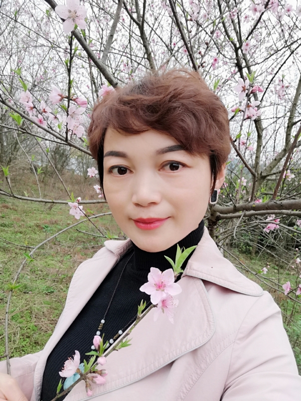 转角遇到你的第一张照片--烟台相亲服务中心