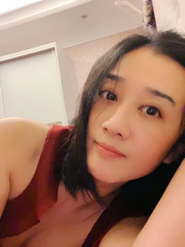 HongYu的第一张照片--烟台相亲服务中心